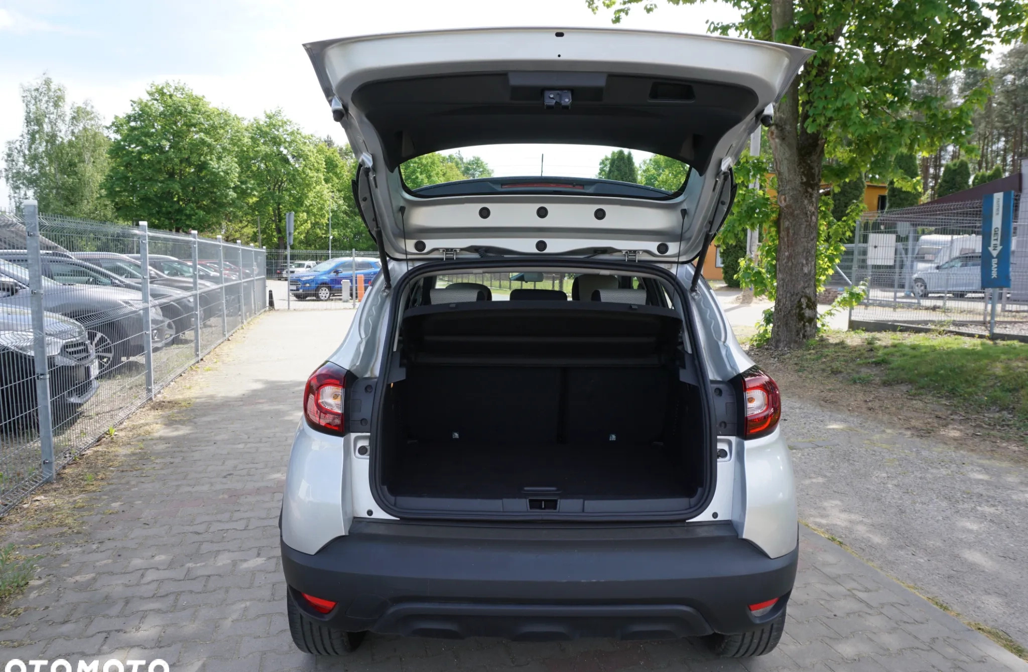 Renault Captur cena 59900 przebieg: 36000, rok produkcji 2019 z Praszka małe 172
